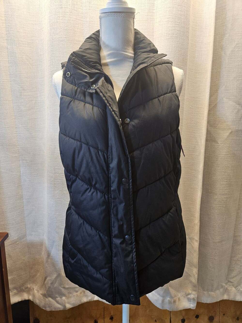 Gap Black Quilted Puffer Vest Full Zip & Snap Up Mock Neck Women's Size M